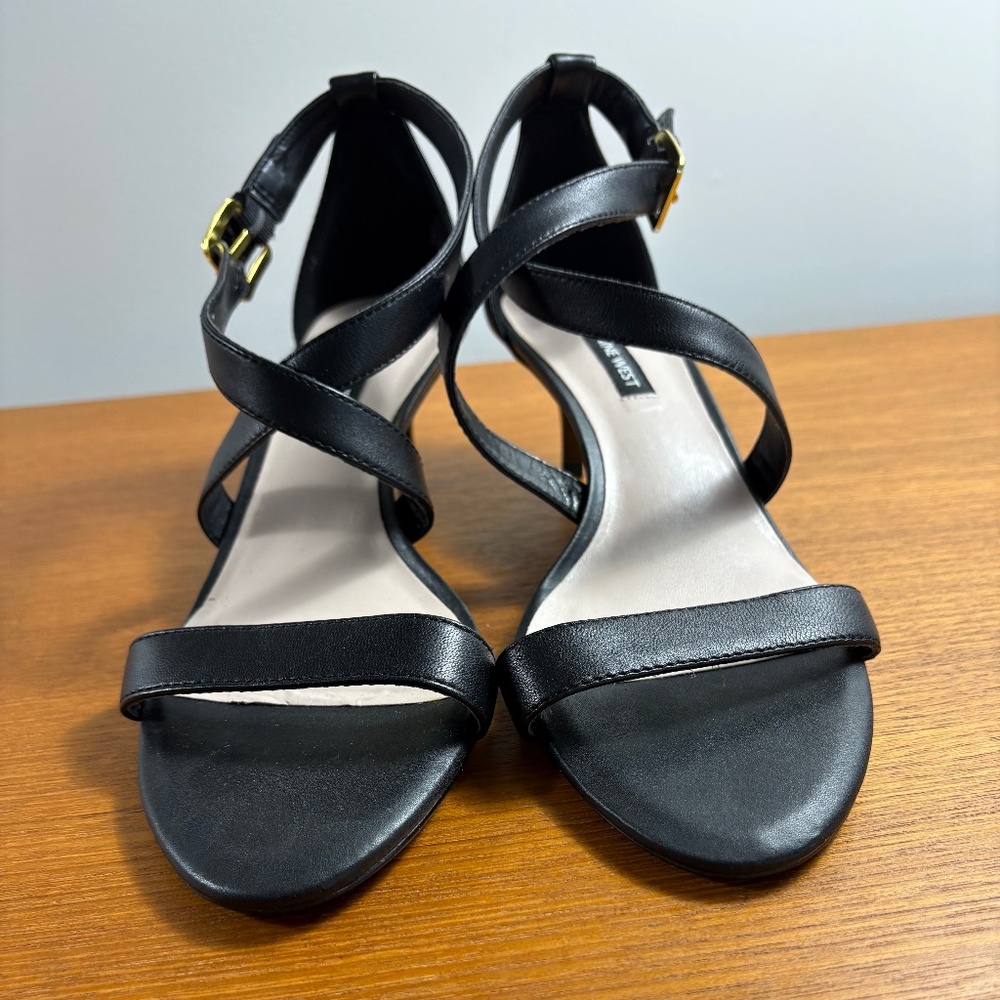 NWOT Nine West Black Leather Strappy Heeled Sandals - Picture 2 of 11